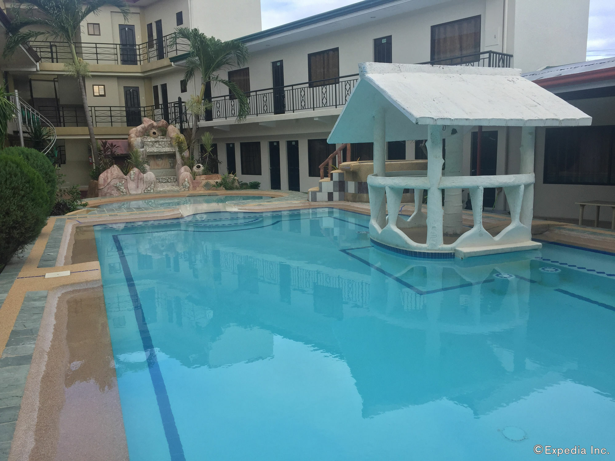 Richdel Hotel Resort Мактан Экстерьер фото