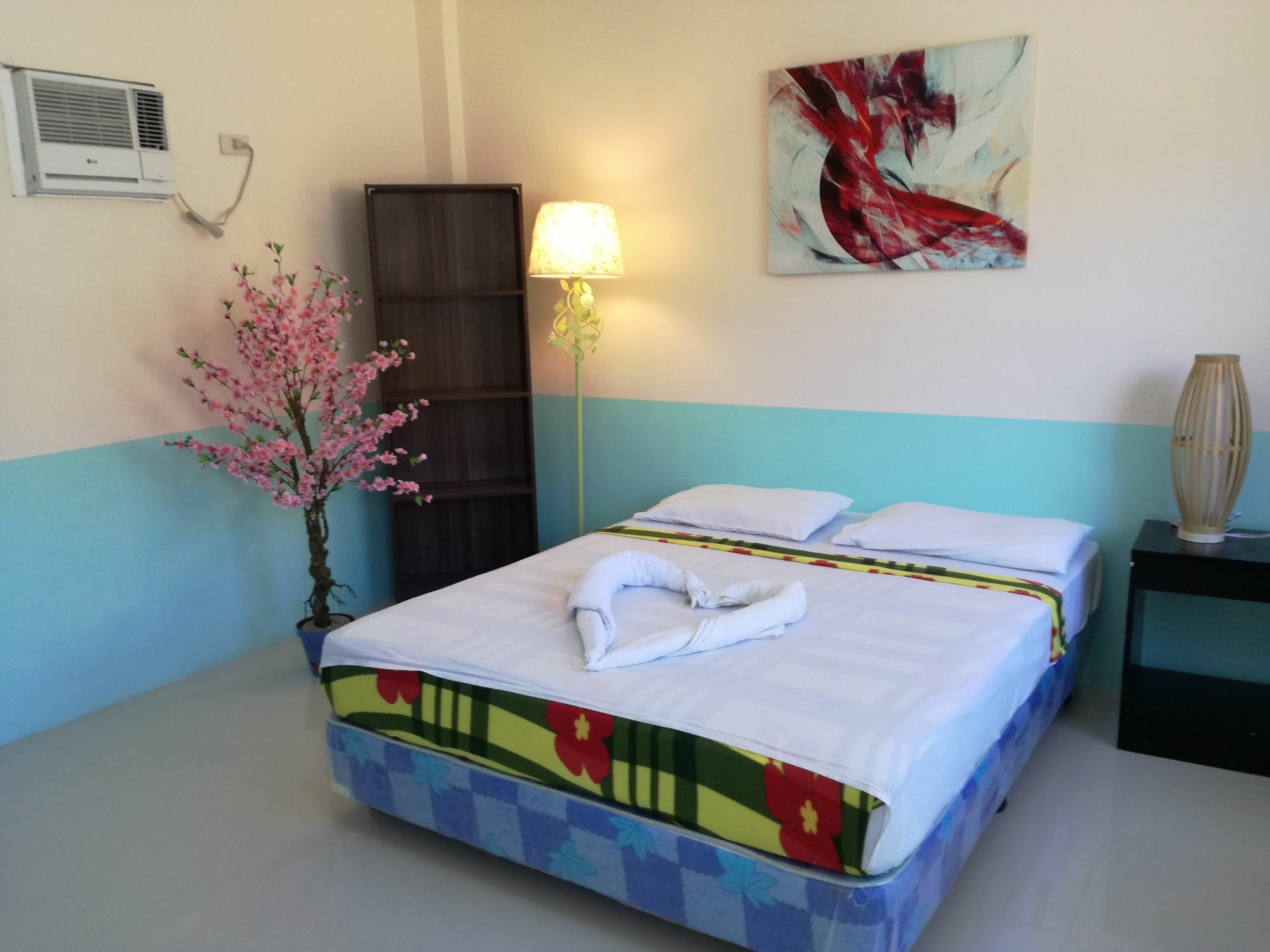Richdel Hotel Resort Мактан Экстерьер фото